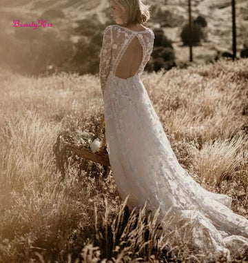 Runhufu Bohemian V-Neck Open Back Wedding Dress Sweep Train Long Sleeves A-Line 3D Lace Wedding Dresses Elegant Bridal Gowns